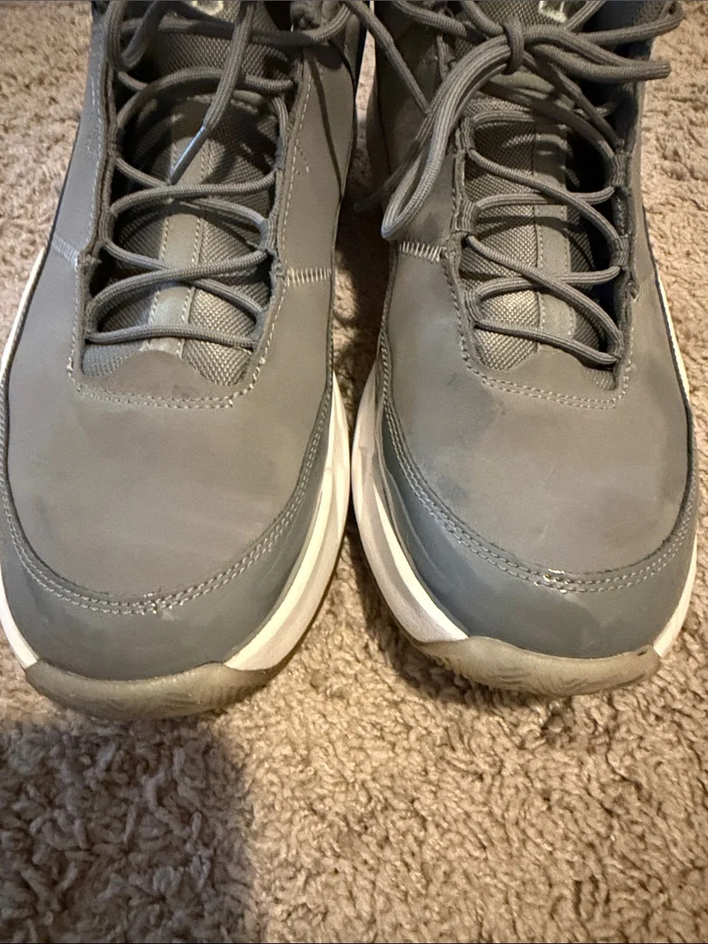 Jordan Men's Gray Low-Top Athletic Sneakers with White Midsole